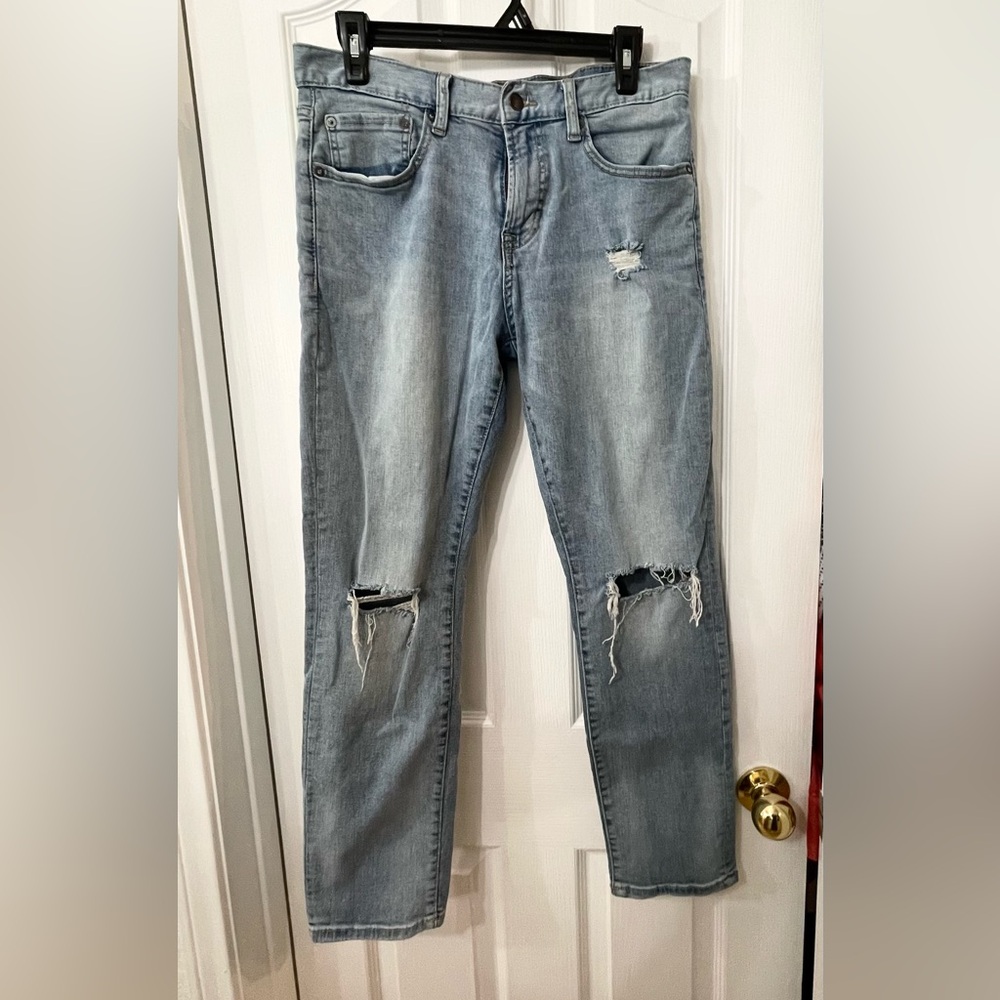 Aeropostale Men's Slim Straight Distressed Jeans - Light Blue